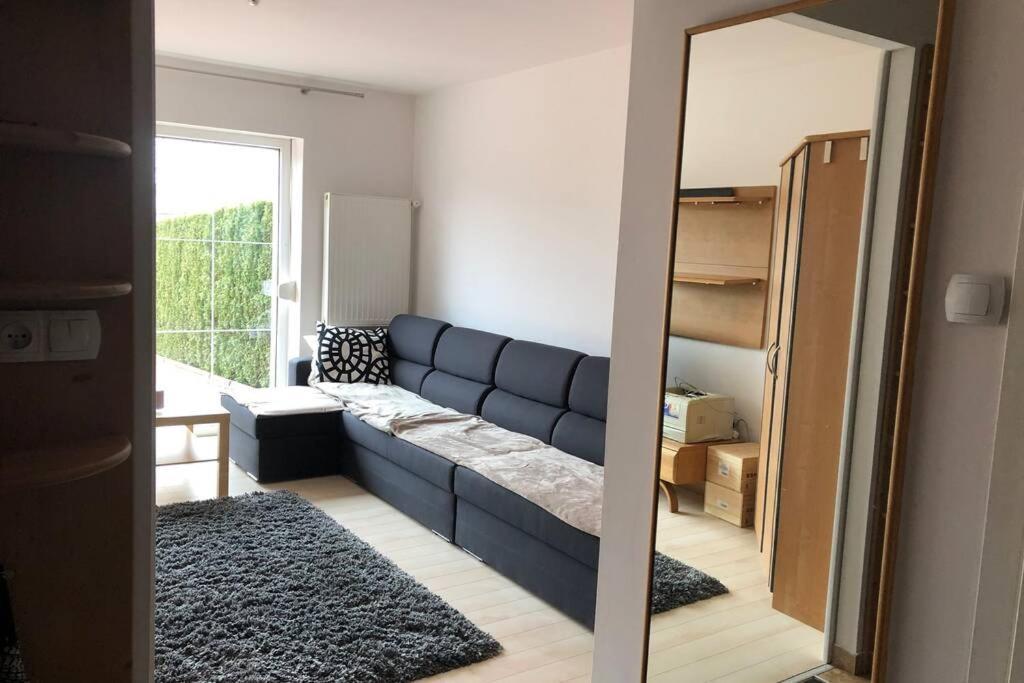 Apartment Kleine Weisse Doppelhaushaelfte Czestochowa